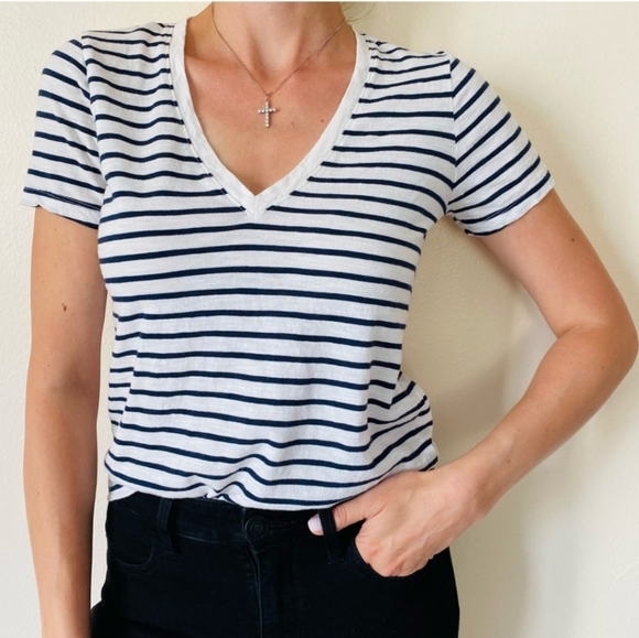 Madewell Striped V Neck Cotton Tee shirt size small FINAL PRICE! - Picture 2 of 11
